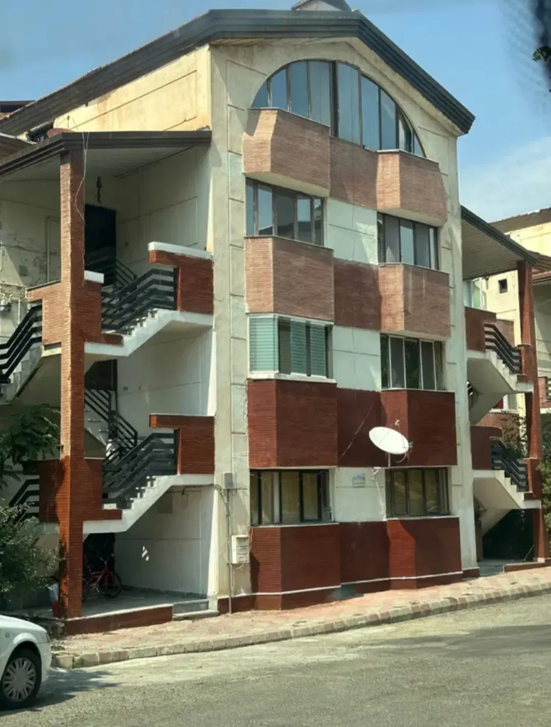 کوی ویلایی جماران