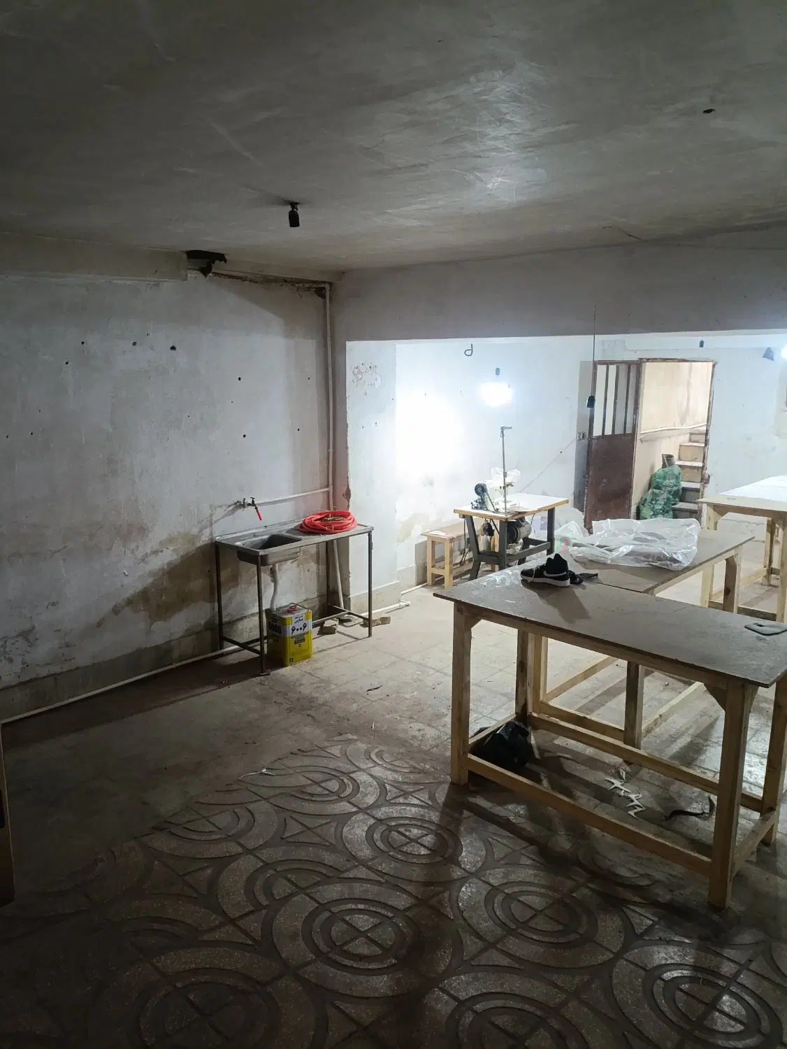 اجاره‌پارکینگ‌75متری