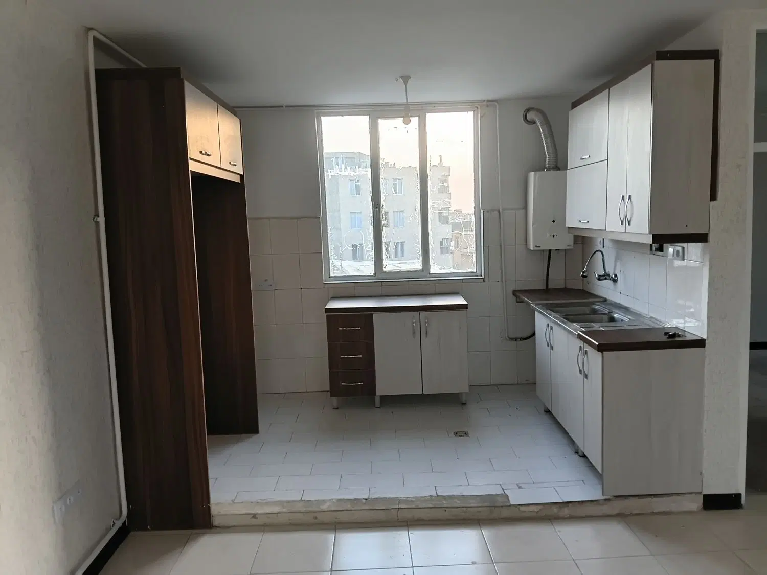 واحد ۷۰ متری حصارک بالا اجاره ای