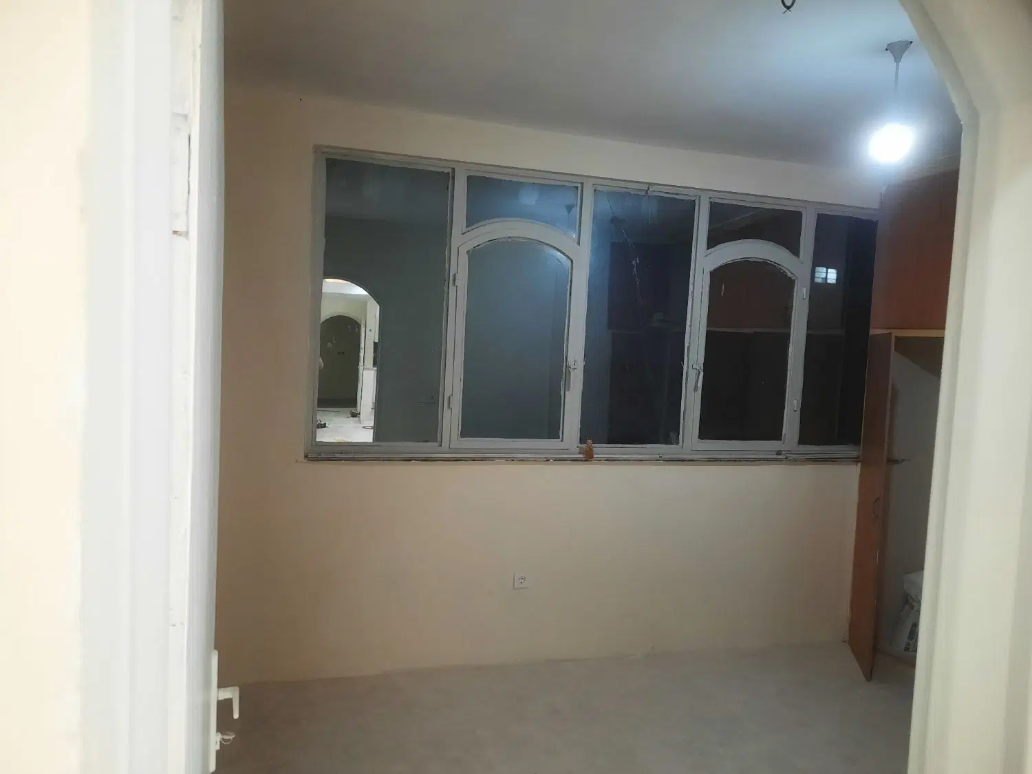 آپارتمان ۹۸متری دو نبش بلوارتوس ۷۷ نبش دوست آبادی۸