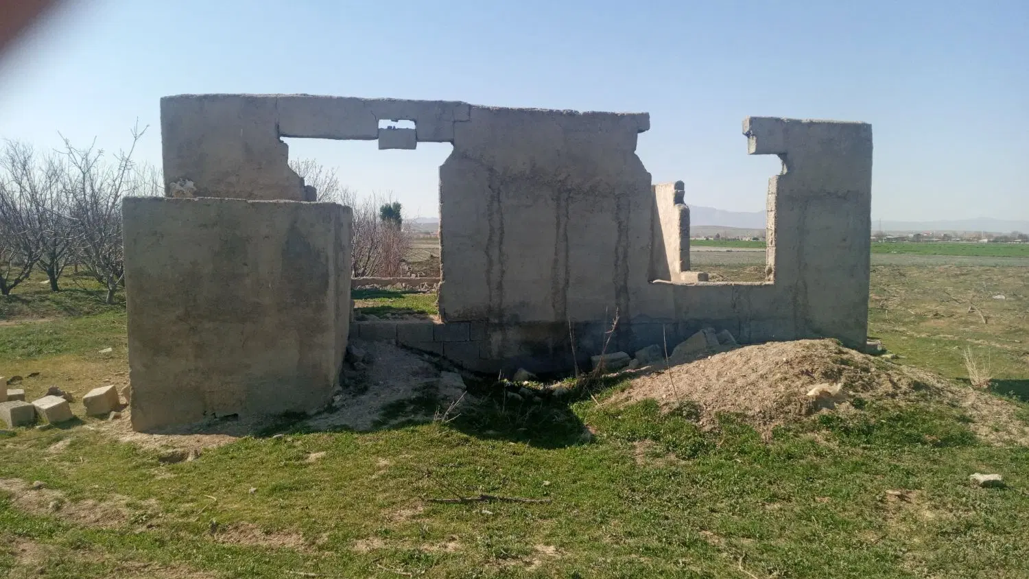 ۷۰۰ متر زمین کشاورزی مناسب باغچه