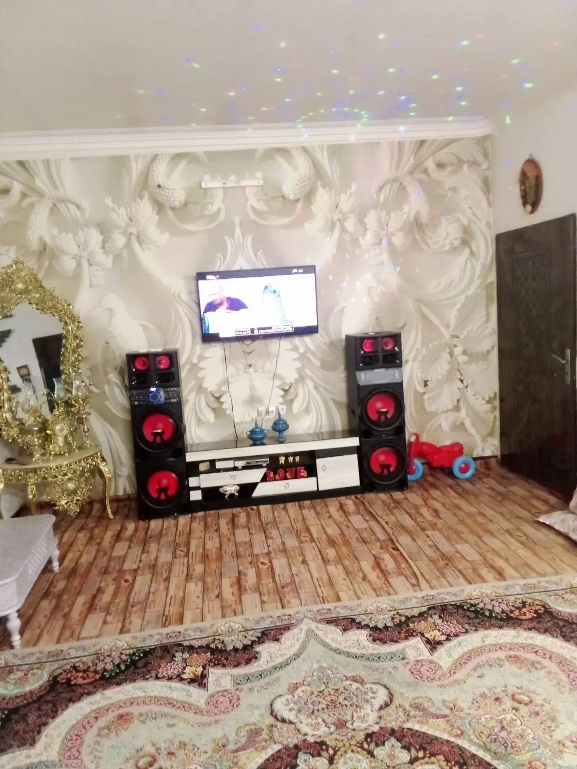 خانه تمیزوشیک وبزرگ.