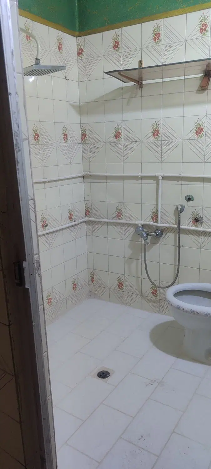 ۱۰۰متر  شهرری همکف حیاط دار