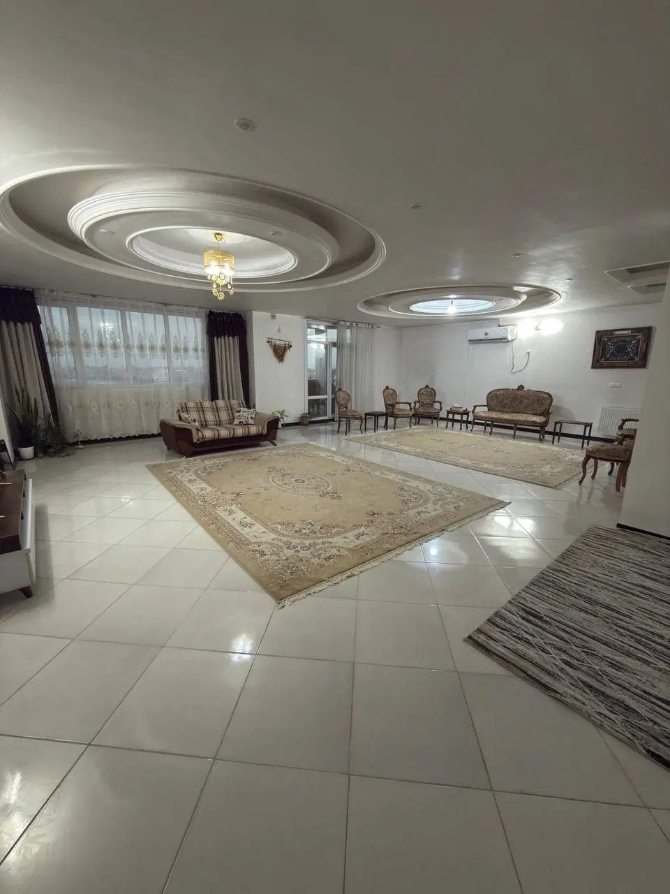 رهن و اجاره آپارتمان ۱۸۰ متری نوساز