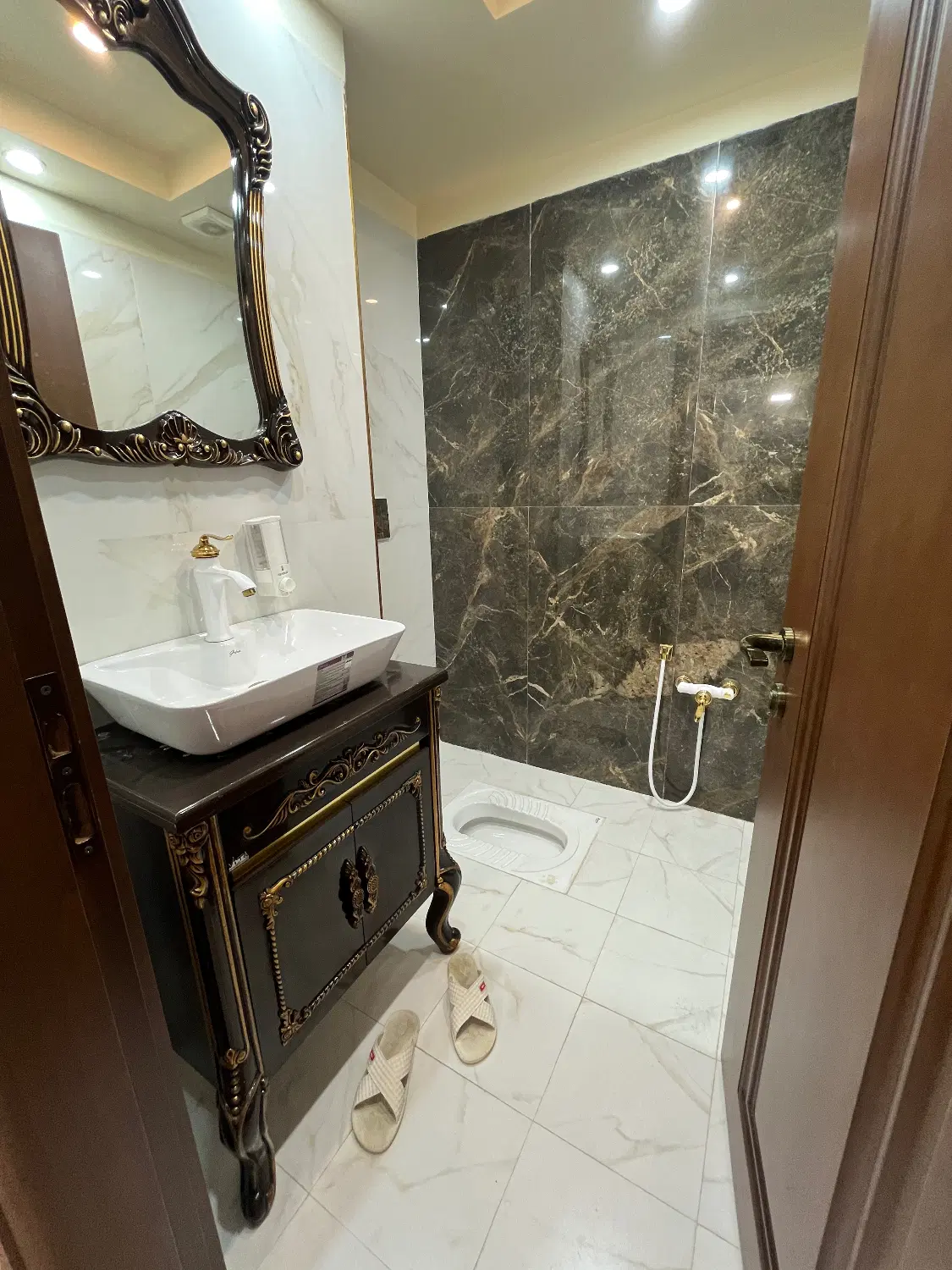 فروش آپارتمان منطقه ۲۲ بلوار کوهک