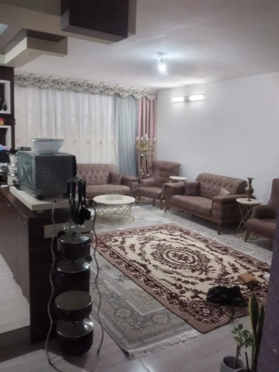 فروش واحد 80 متری دو خواب