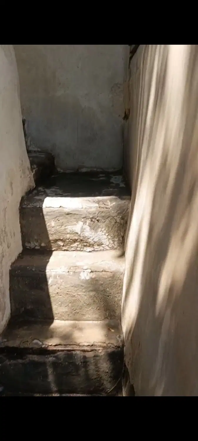 حیاط 45 متری دوطبقه