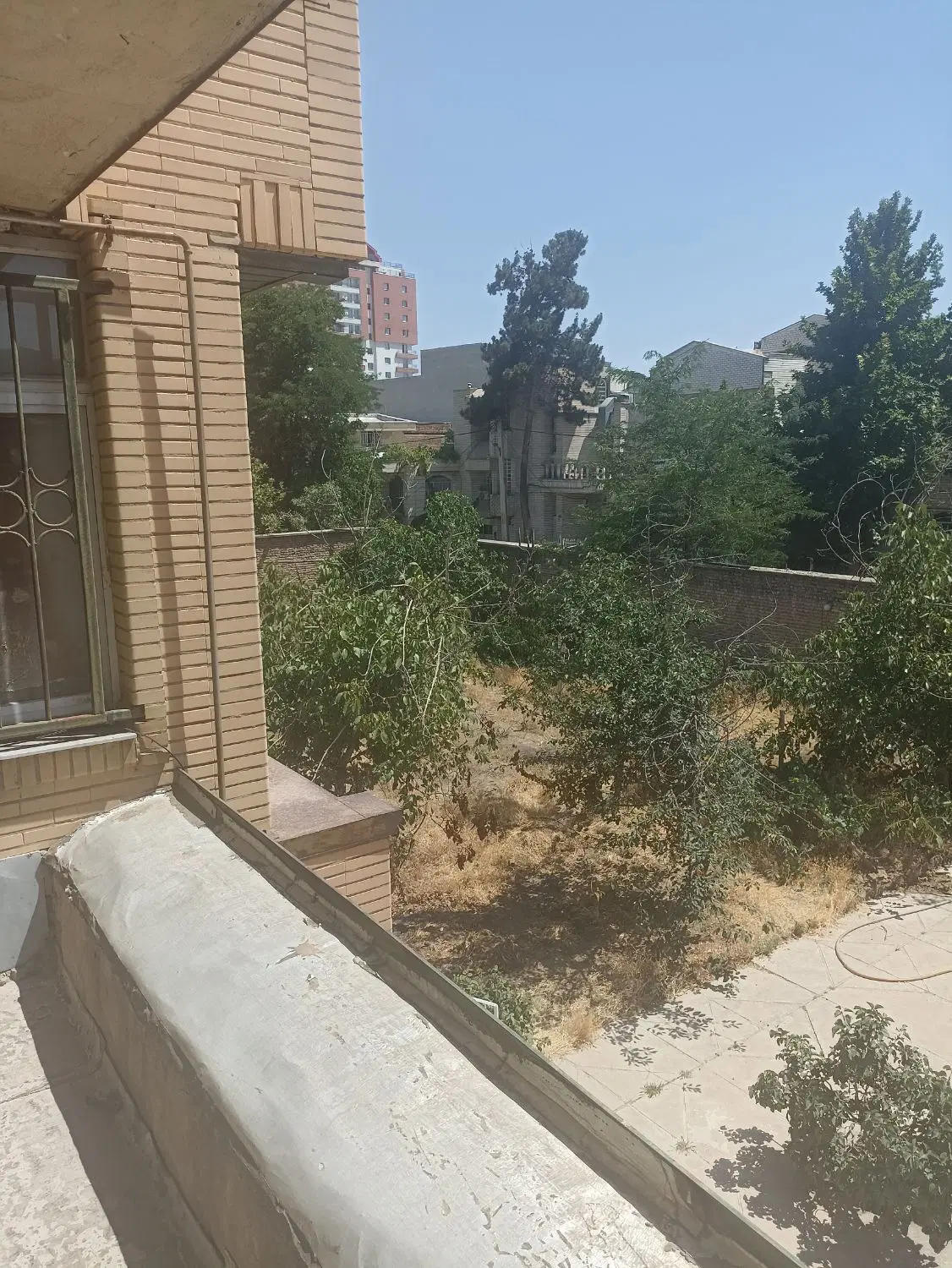 فروش منزل مسکونی خیابان باهنر