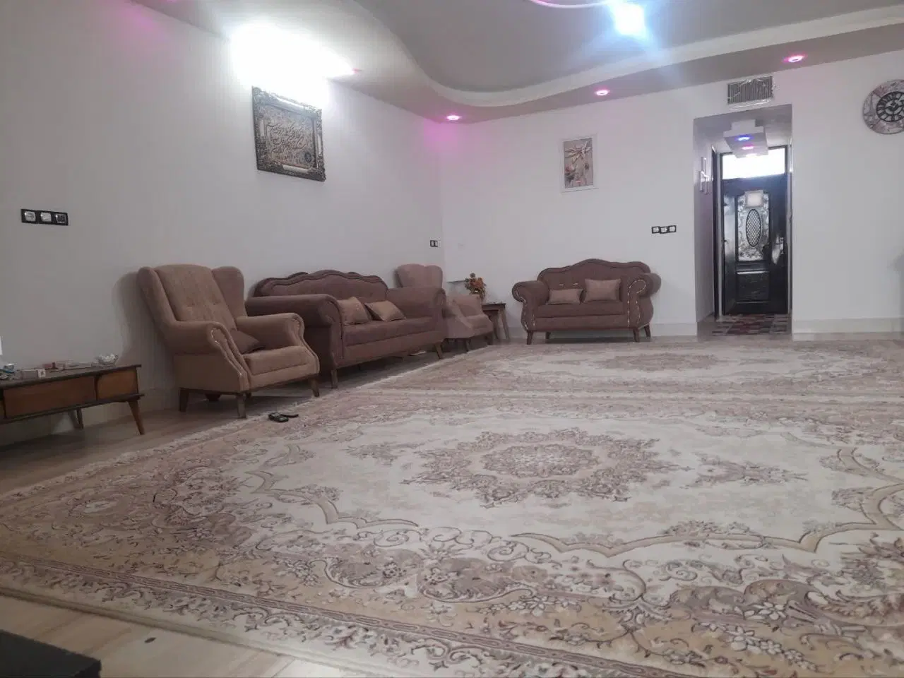 منزل ویلایی طبقه اول، دوکله
