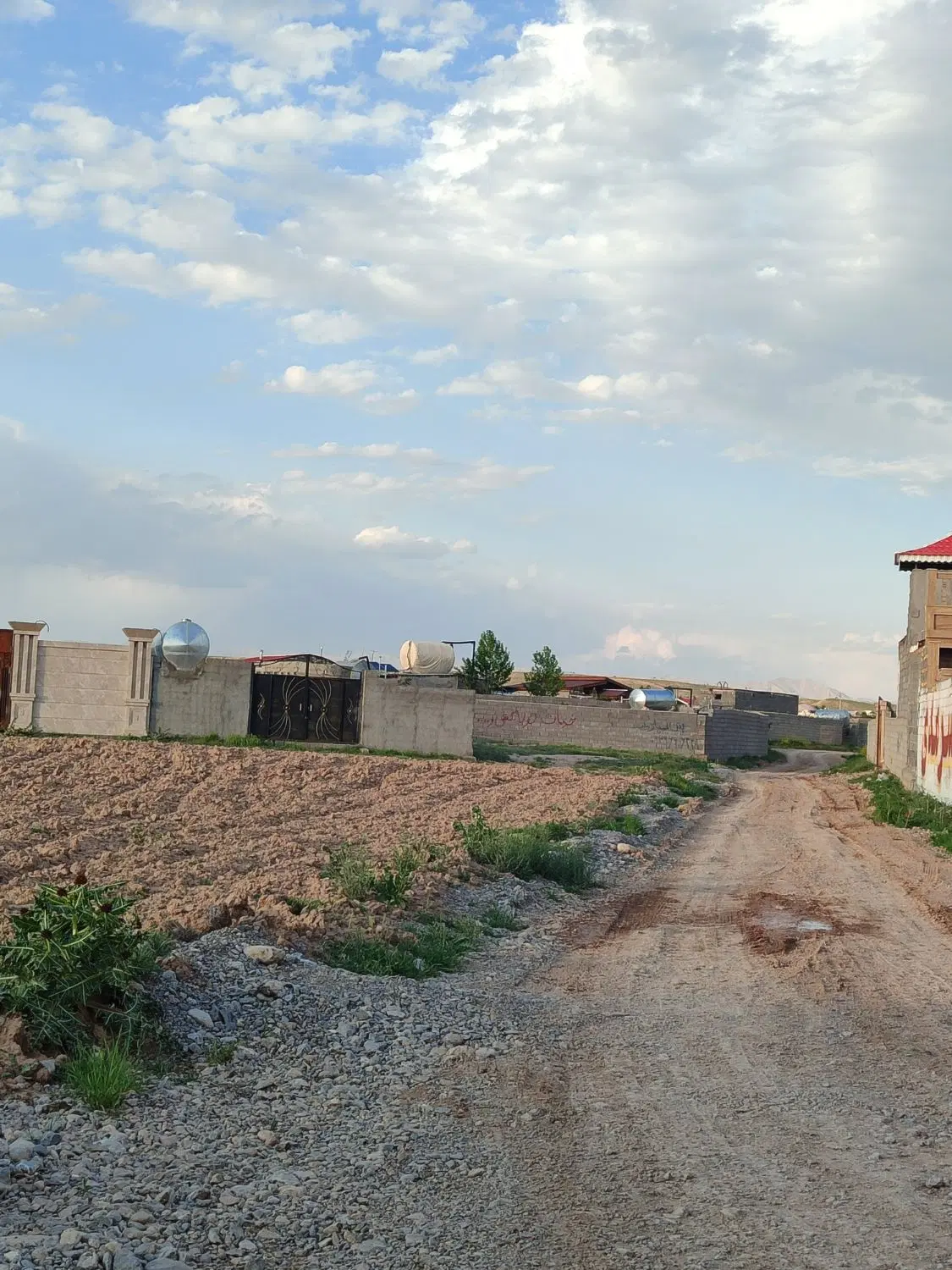 باغ ویلا زمین ملکی ششدنگ سنددار ماریان