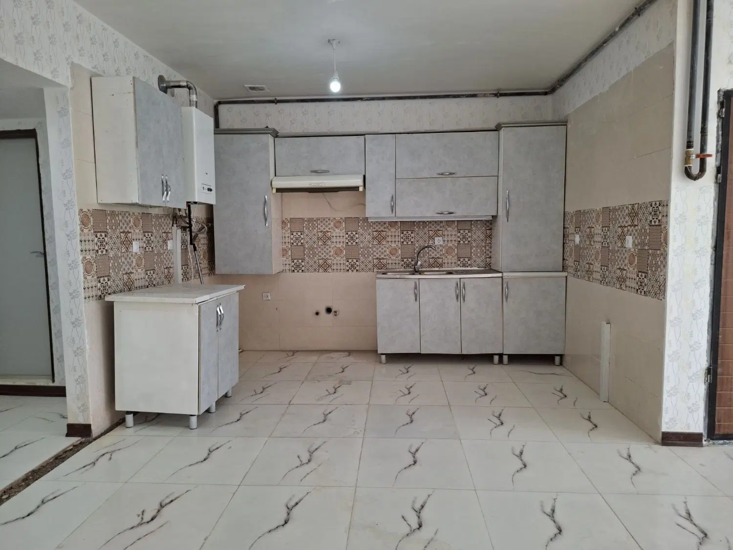 واحد95 متری گاوخانه (مهردشت)