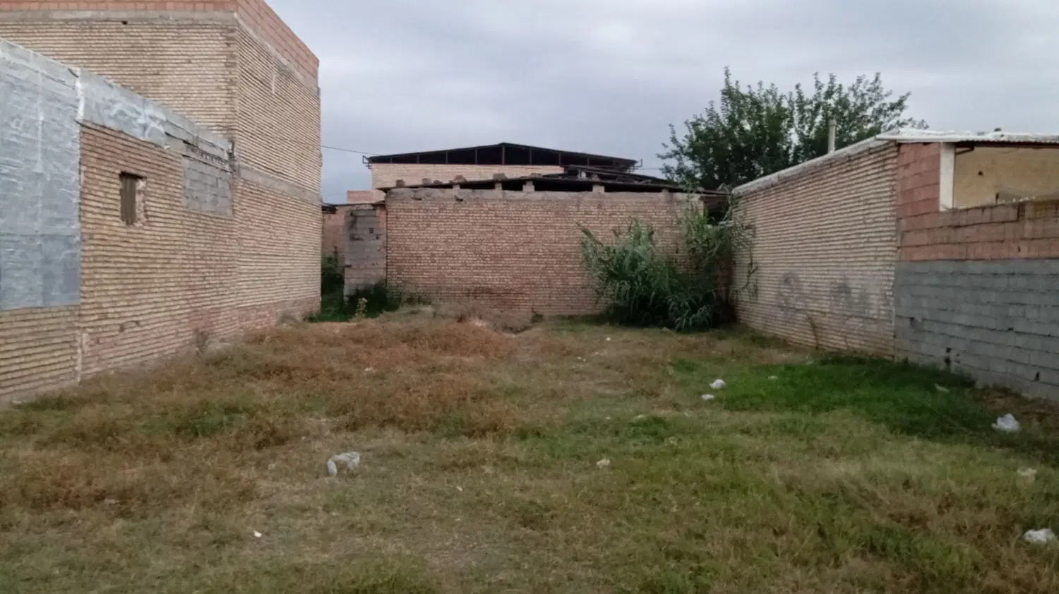 زمین مسکونی درخان ببین
