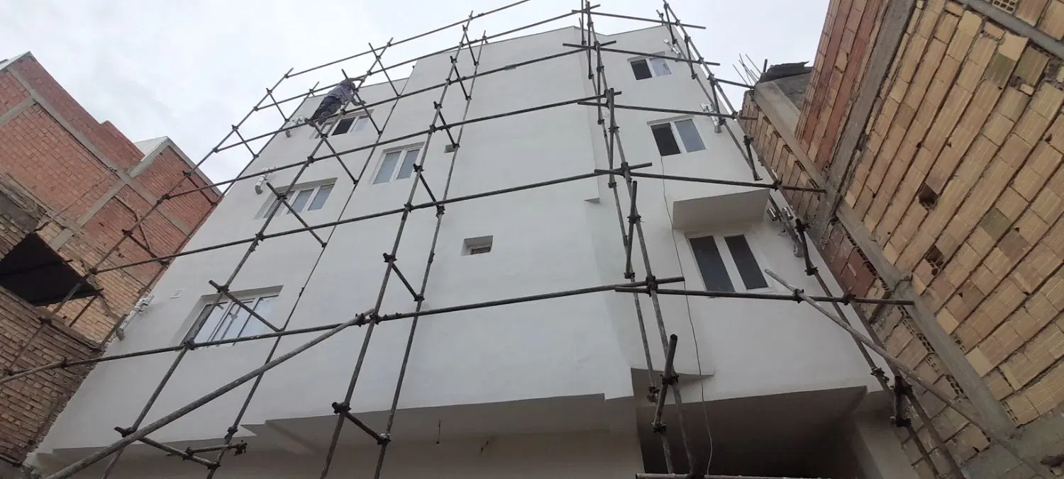 بهارستان مغازه 43 و واحد 113متر دلباز