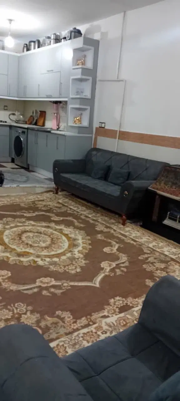 خونه دو طبقه و نیم