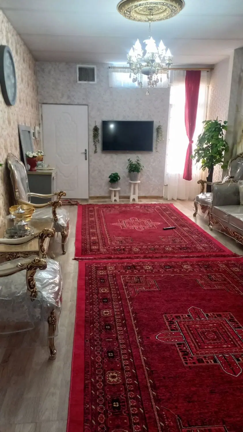 واحد۶۰متری یکخوابه فول بازسازی طبقه دوم خ عوارضی