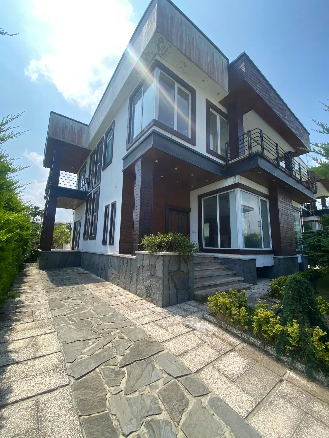 ویلای مدرن داخل شهرک