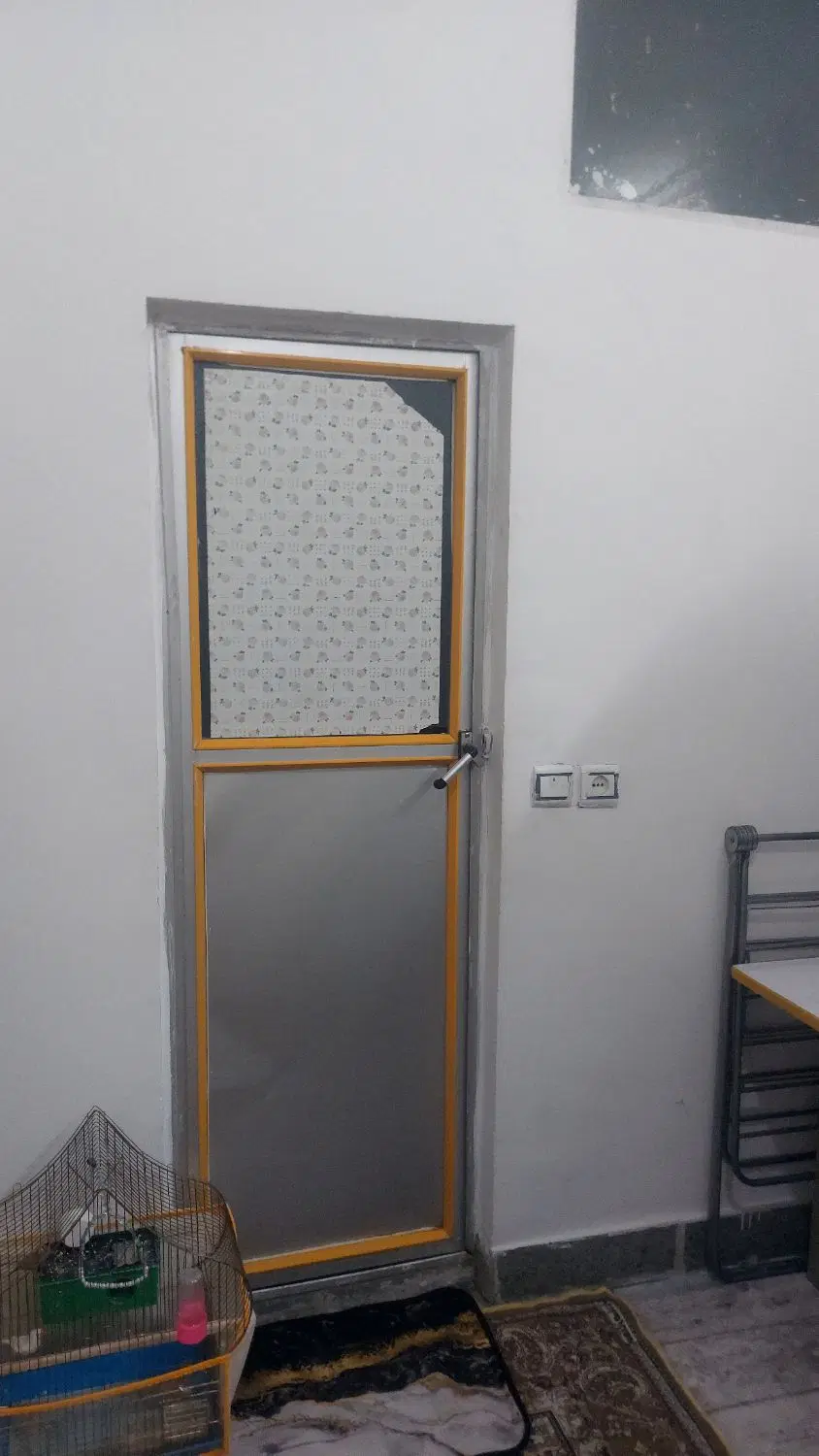فروش آپارتمان حاشیه خیابان هفده شهریور