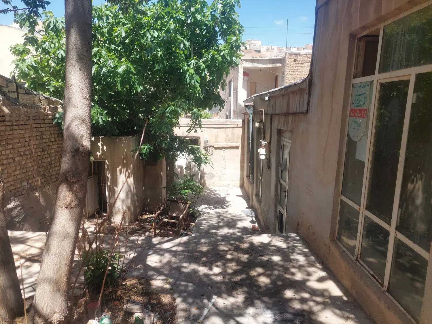 حیاط ۱۶۵ به اجاره داده میشود