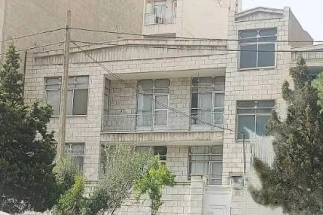 ۱۰۷متر کلنگی با جواز ساخت ۵طبقه