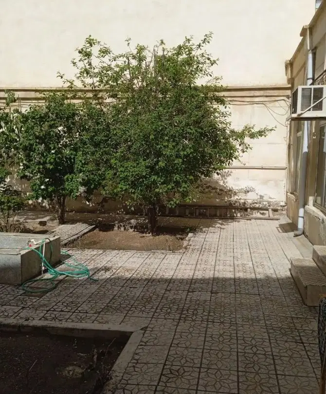 فروش حیاط مسکونی در چهارراه نادر