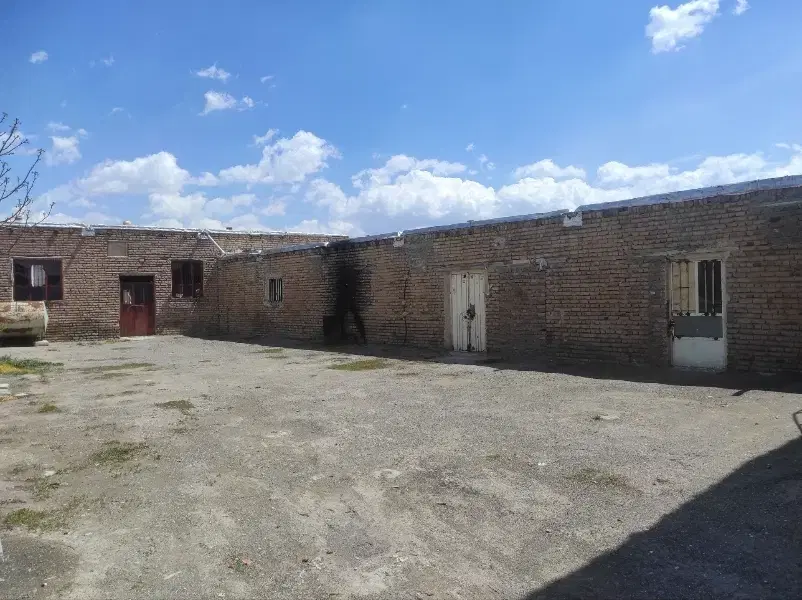 کارگاه درب، مبل و پنجره سازی