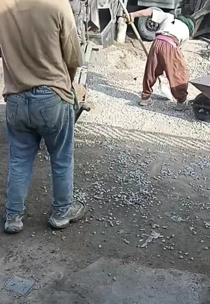 ساختمان نیمه کاره
