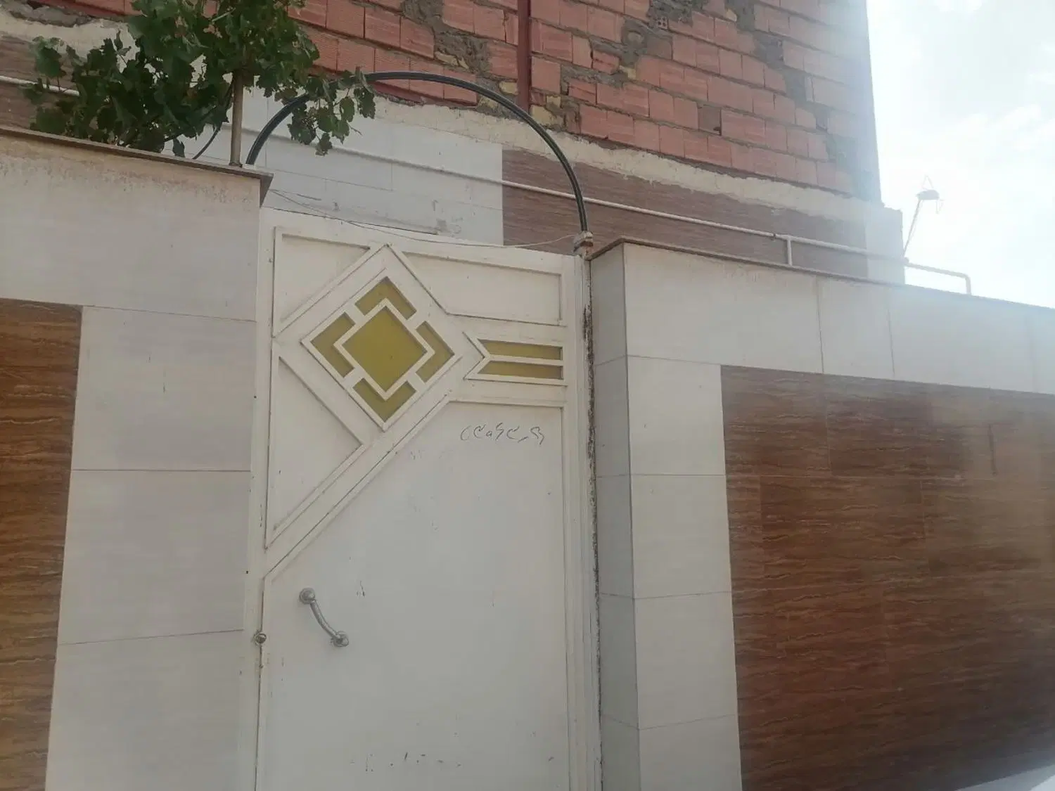 اجاره انبار 120 متری طبقه بالا همکف