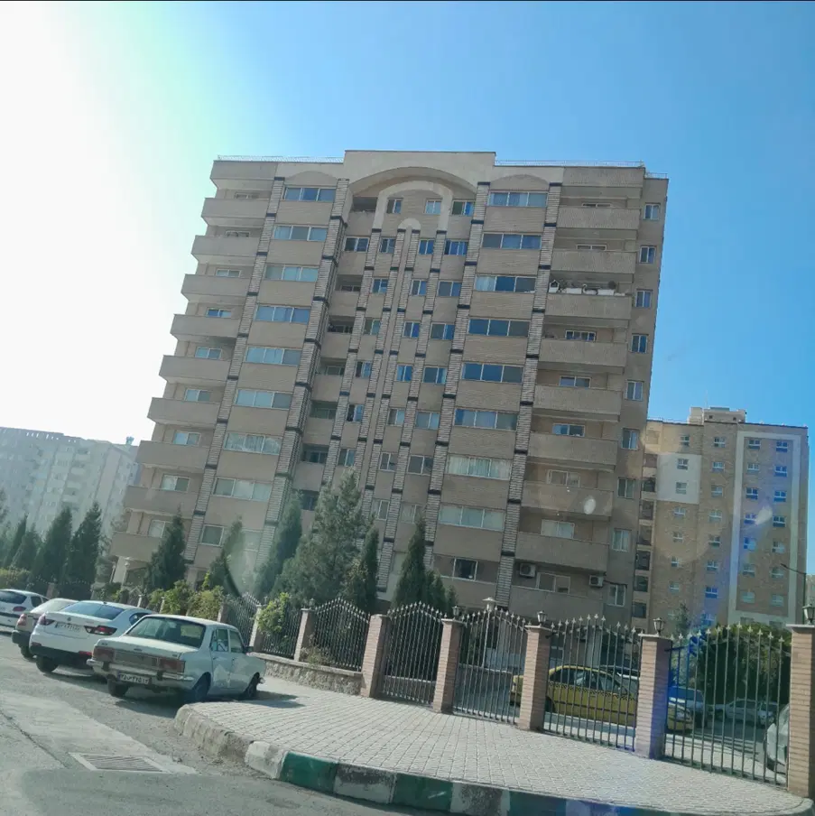 ۱۲۲ متر 2 خوابه طبقه ۹ (شهرک شهید کشوری)