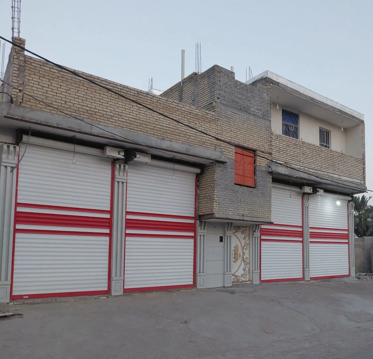 ملک تجاری به فروش میرسد