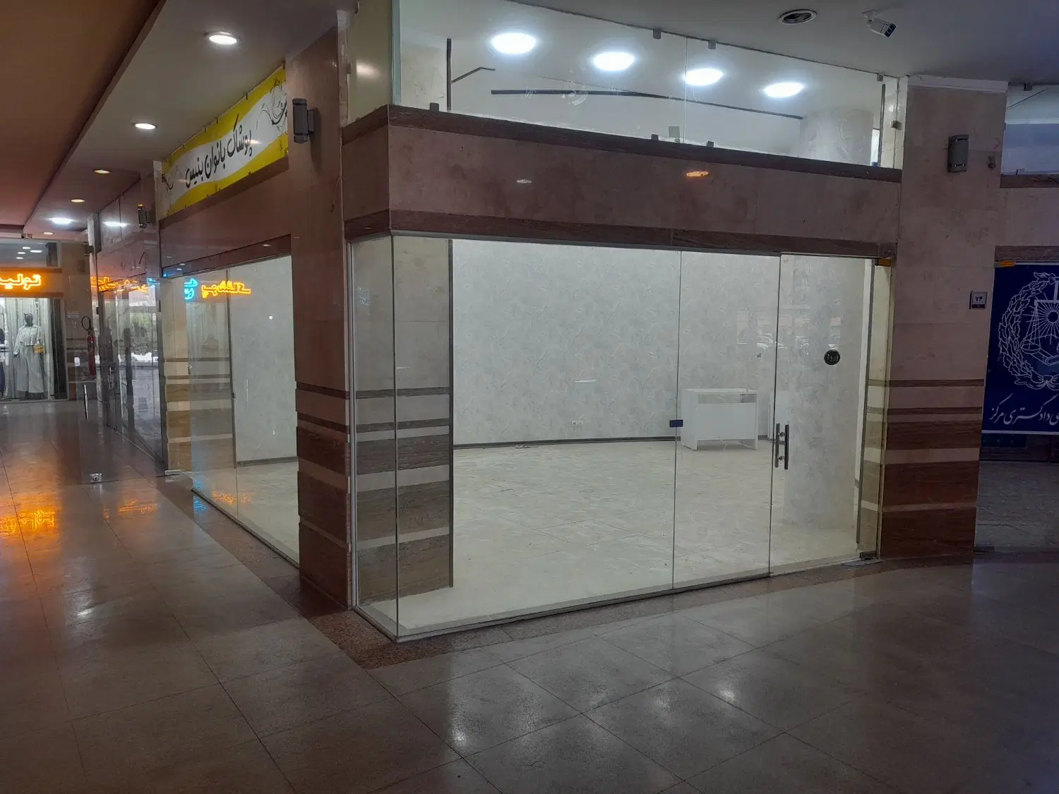 اجاره مغازه پاساژ شهریار روبروی دادگستری۱۲ تا ۱۲۰