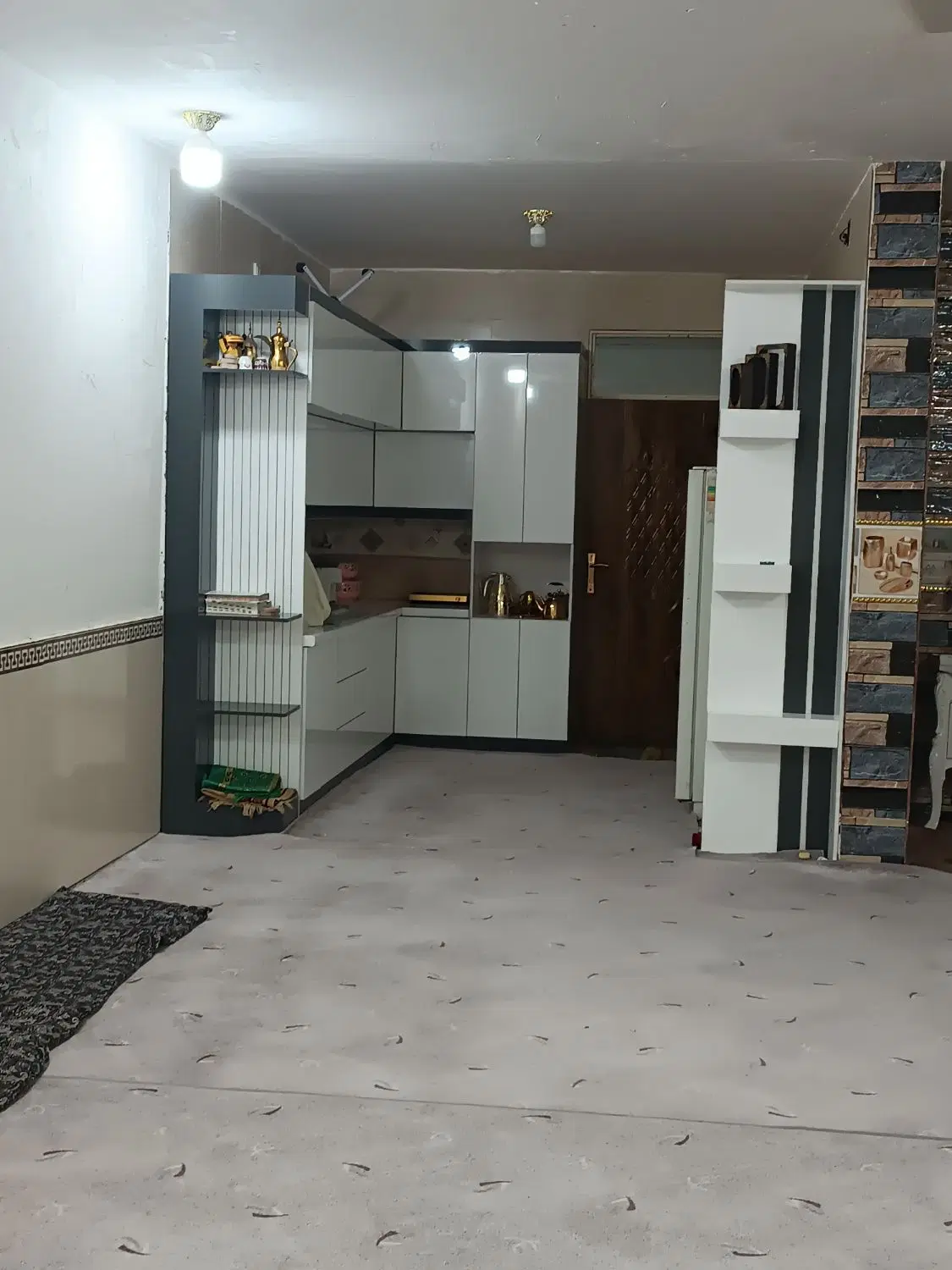 خانه ویلای درکوی ابوذرانتهای فجر 8روبروی فضای سبز