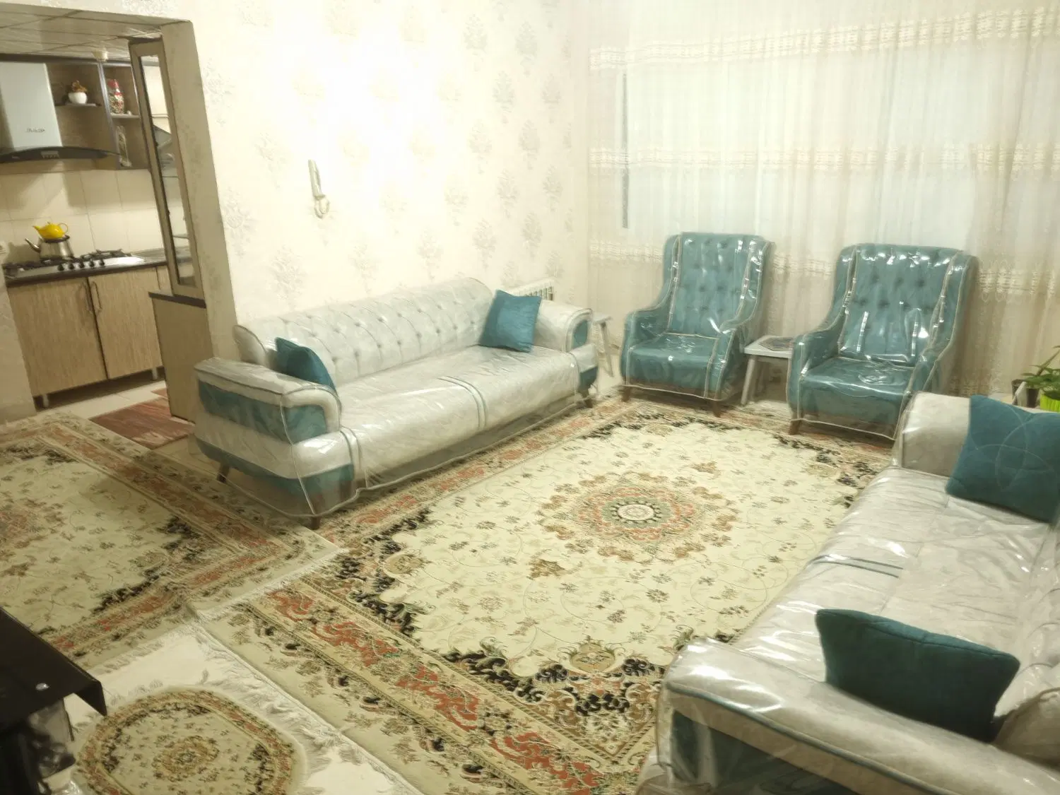 اجاره واحد ۶۴ متری استراتوس