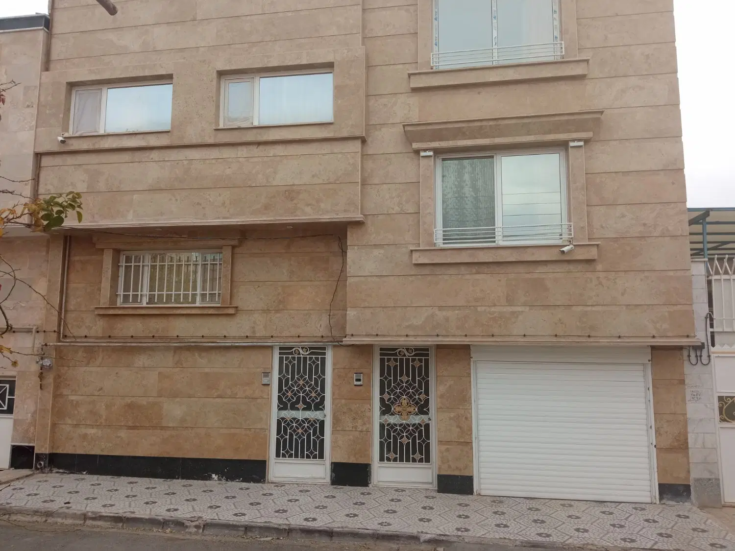 فروش سه طبقه مستقل توحید شهر