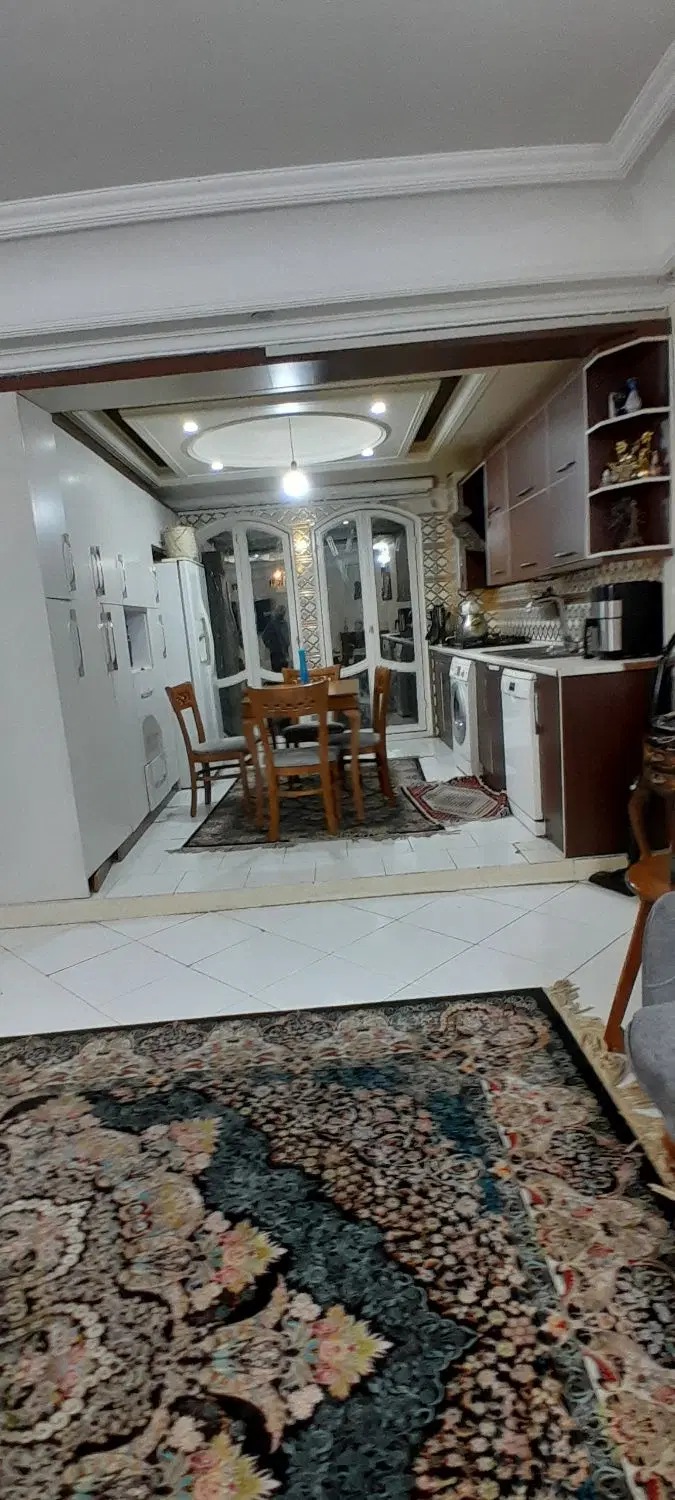 ۸۰ متر دو خواب فول امکانات خیابان ری