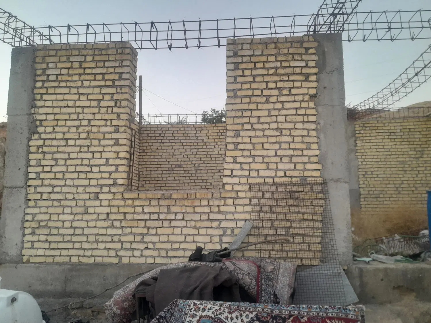 منزل نیمه ساخت روستای آبشیرین