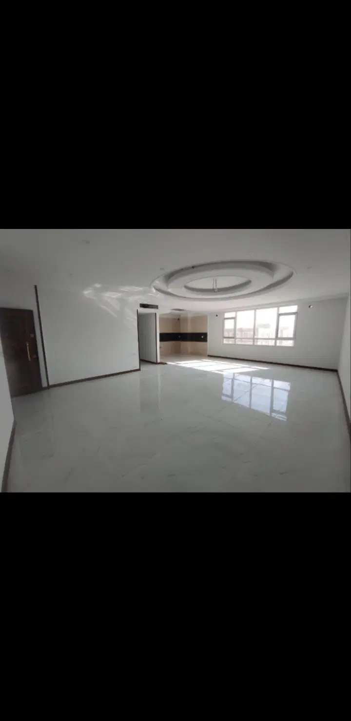 ۳۹ متر . پارکینگ و انباری و تراس . همکف