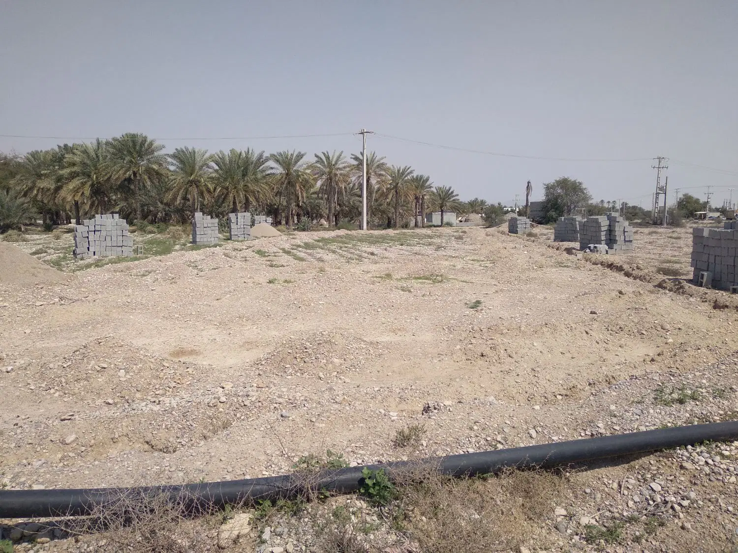 زمین سرخون ۵۰۰ متر