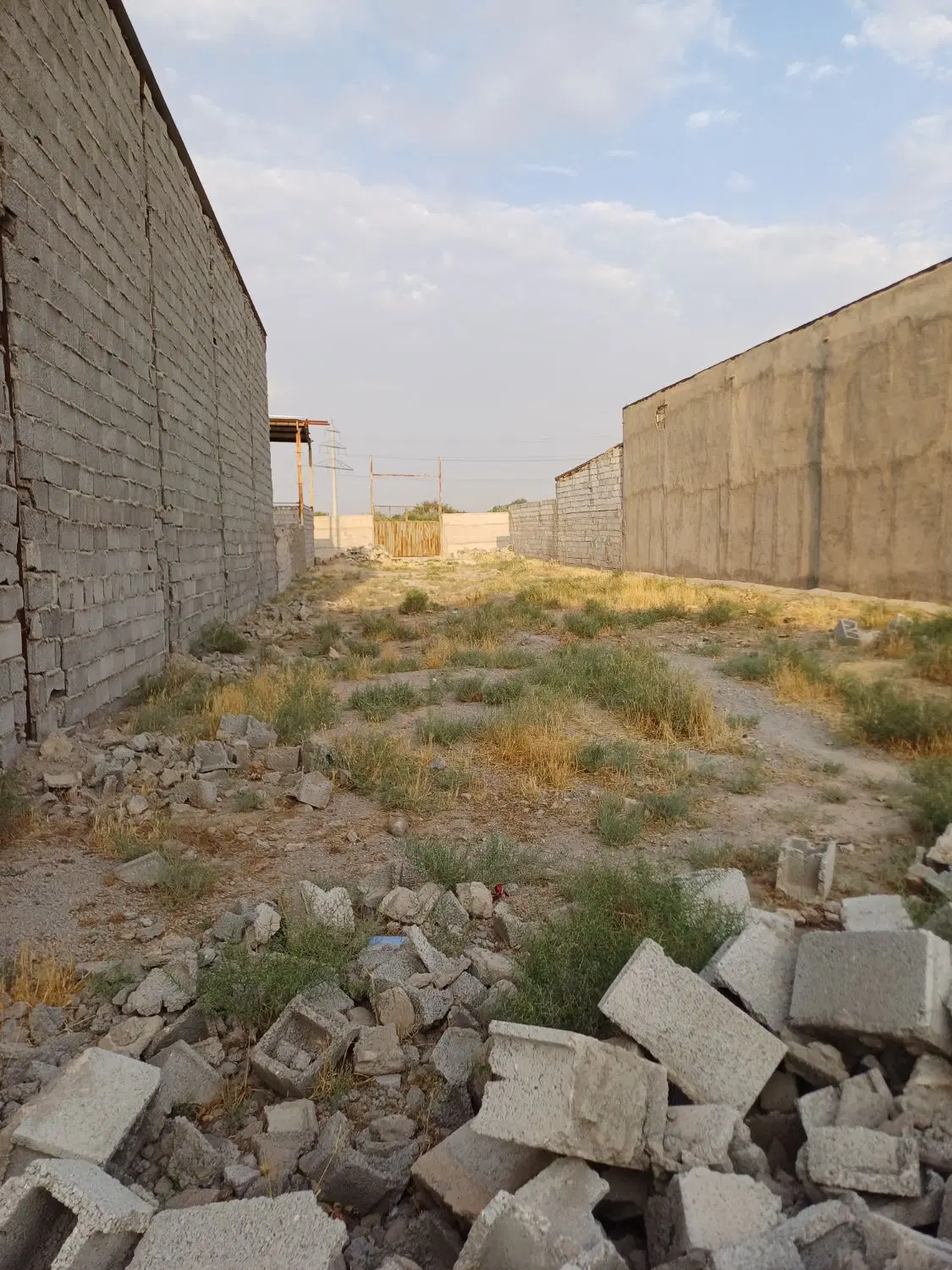 فروش زمین ۳۱۲ متری در سردرود بوتان گاز