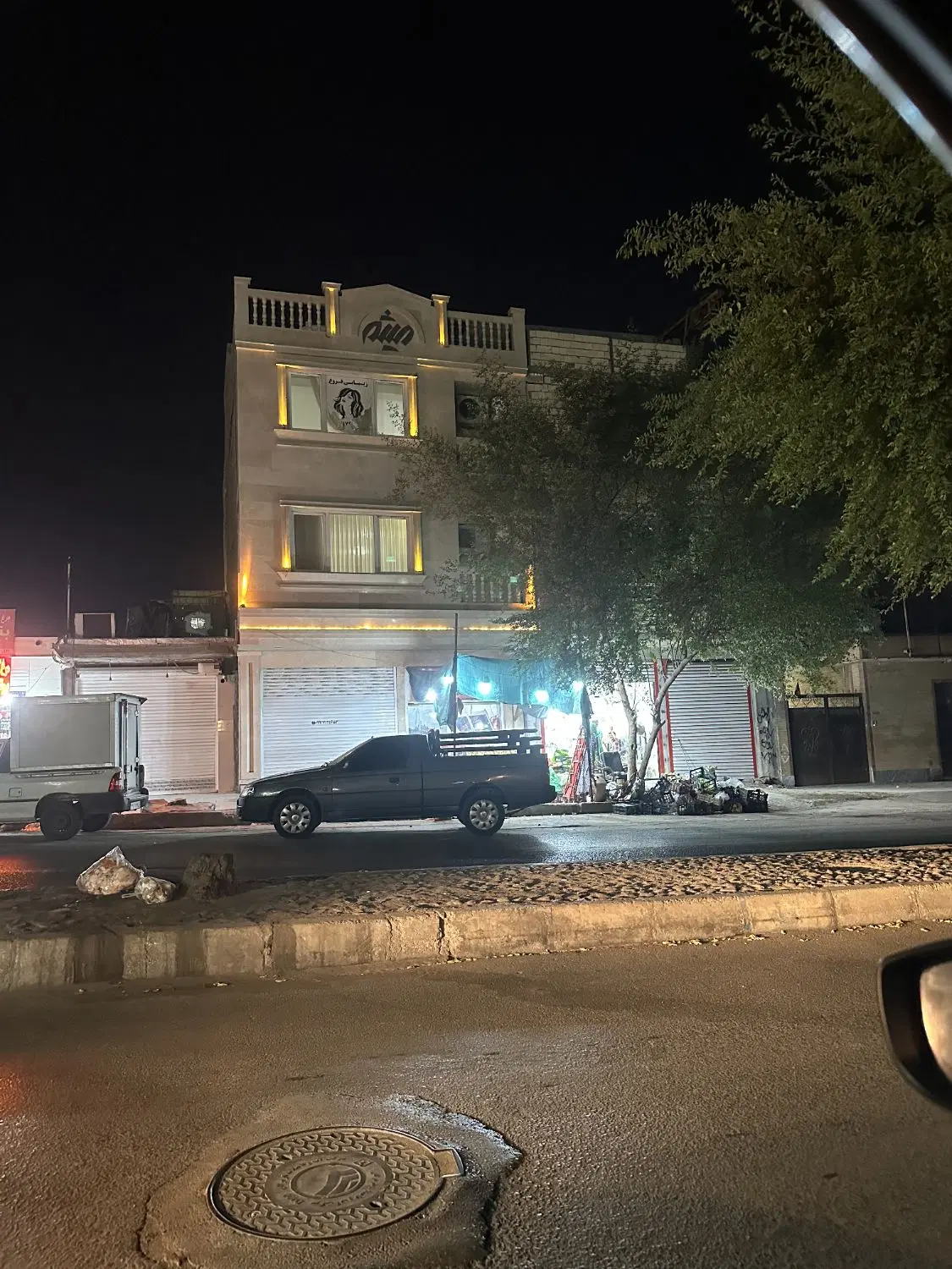 فروش مغازه ۲۵ متری دارای سند تک برگ تجاری کوی ملت