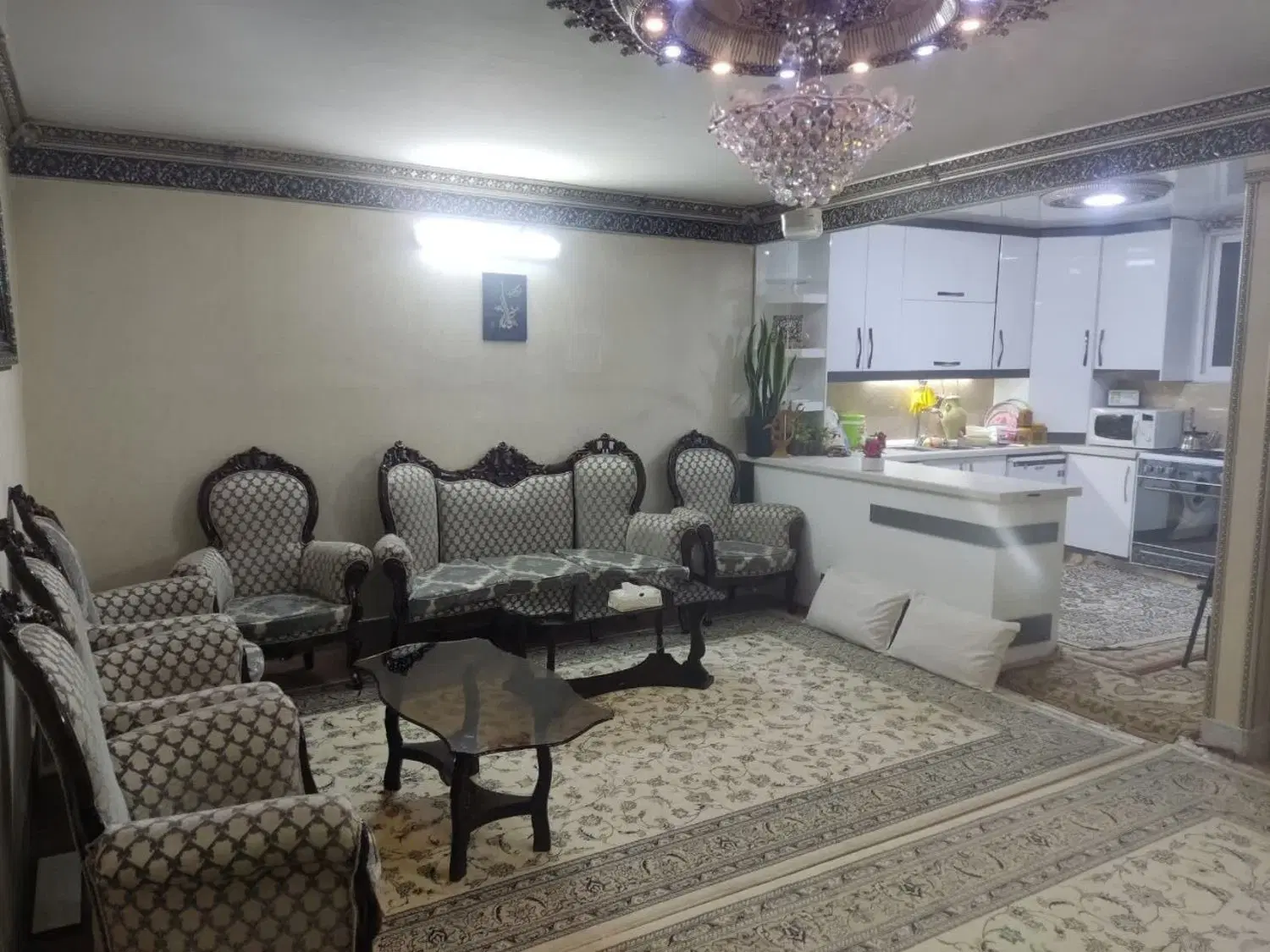 آپارتمان2خوابه 83متری پرنور