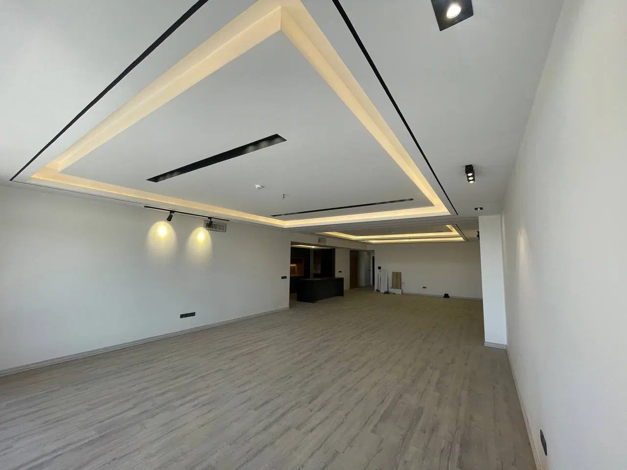 شاهکار ۲۳۰متری_فول امکانات_۲پارکینگ