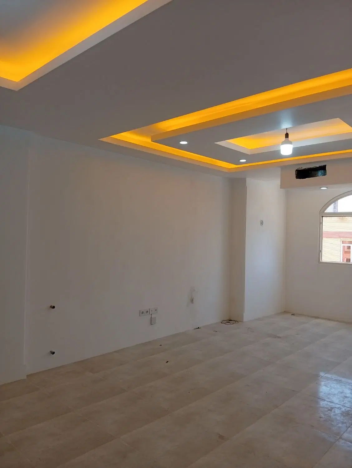 آپارتمان دو خواب 85متری شهرک مطهری