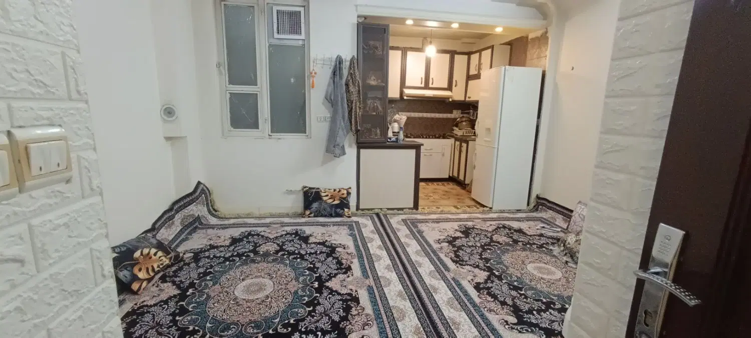 45 متر طبقه 2 نزدیک مترو چهل تن