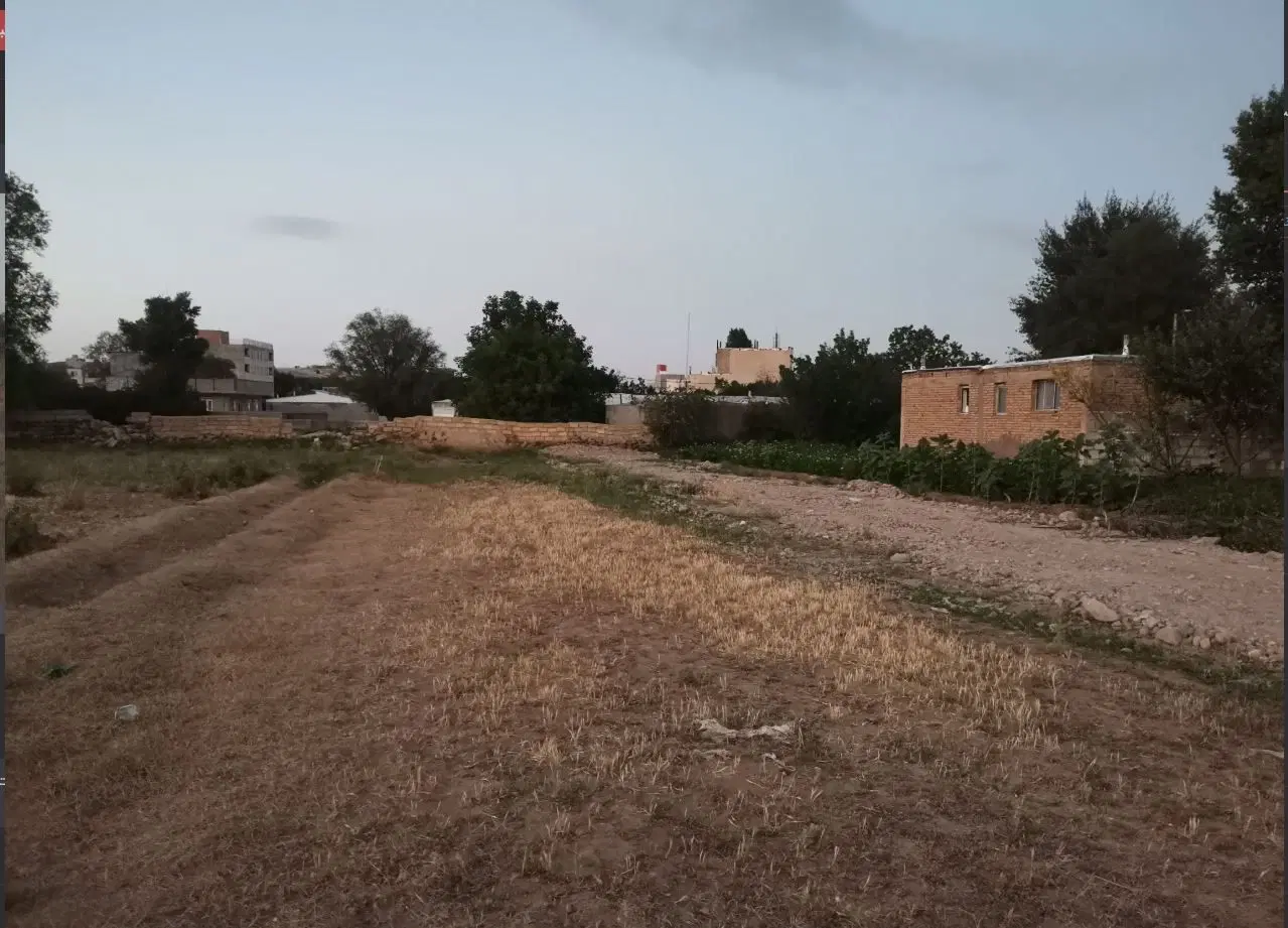 زمین مسکونی
