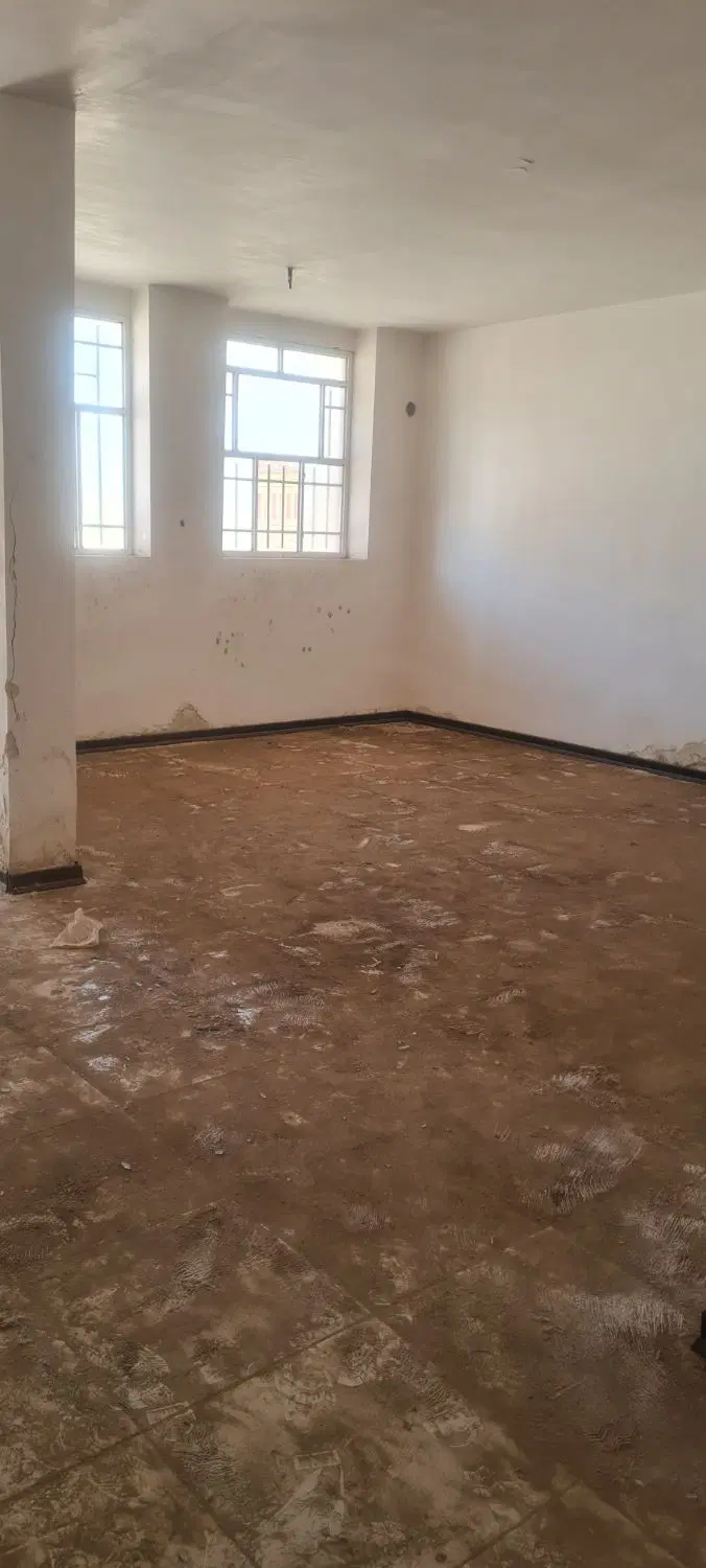 مهدیس ویلایی ۳۰۰ متری همکف           3_400_000_000