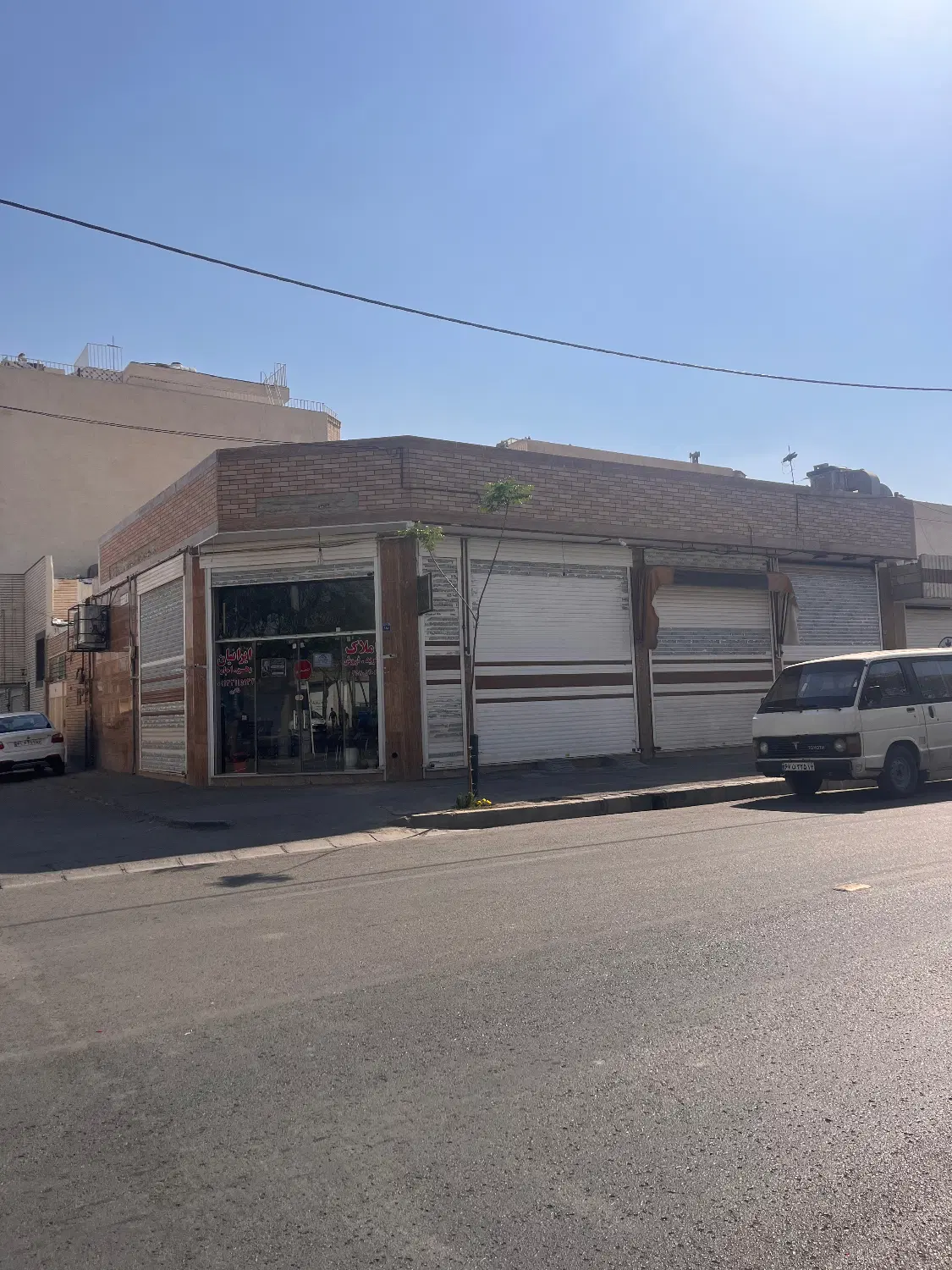 پیش فروش مغازه ۳۰ متری خیابان پروین ( رضاییان)