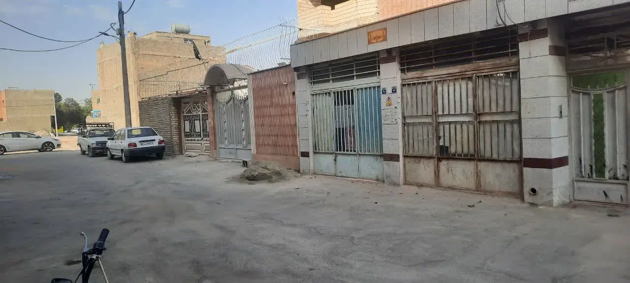 اجاره انباری ۴۰ متری رهنان