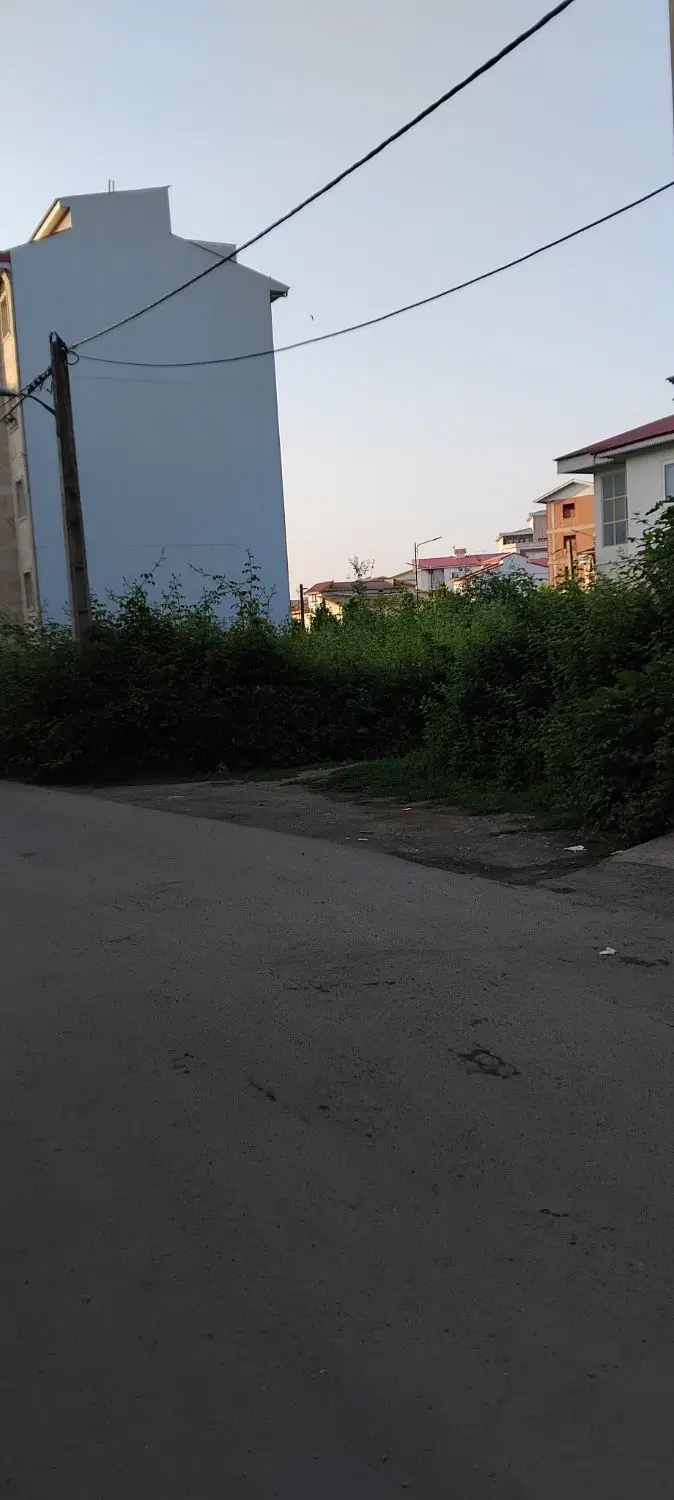زمین  ۲۰۲متر باسندتک برگ وپروانه معاوضه