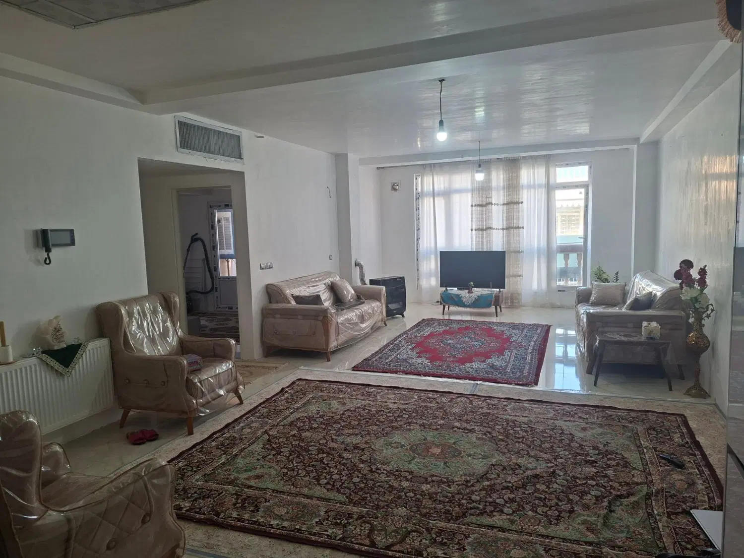آپارتمان دوخوابه خیابان مطهر