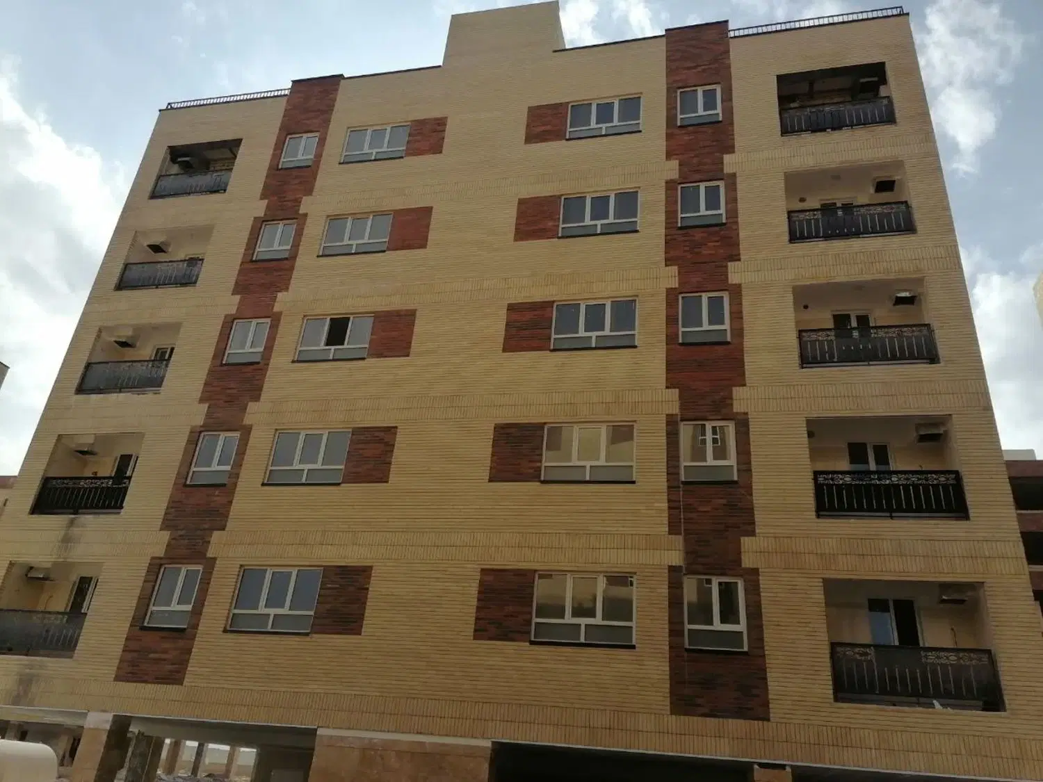 آپارتمان سند دار تک خواب شهرک طبقه اول